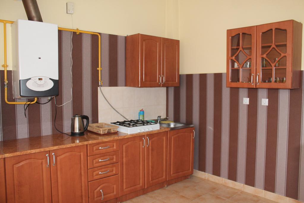 Apartments On Parkaniya 2A Mukaczewo Zewnętrze zdjęcie