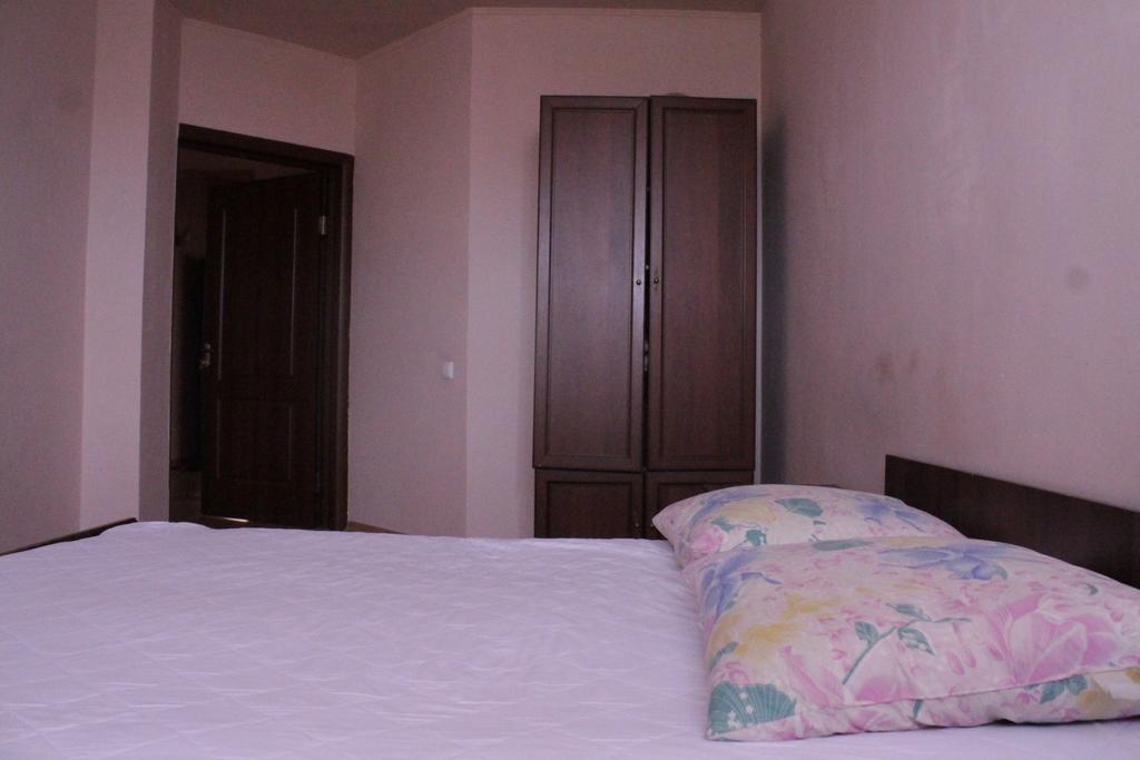 Apartments On Parkaniya 2A Mukaczewo Zewnętrze zdjęcie